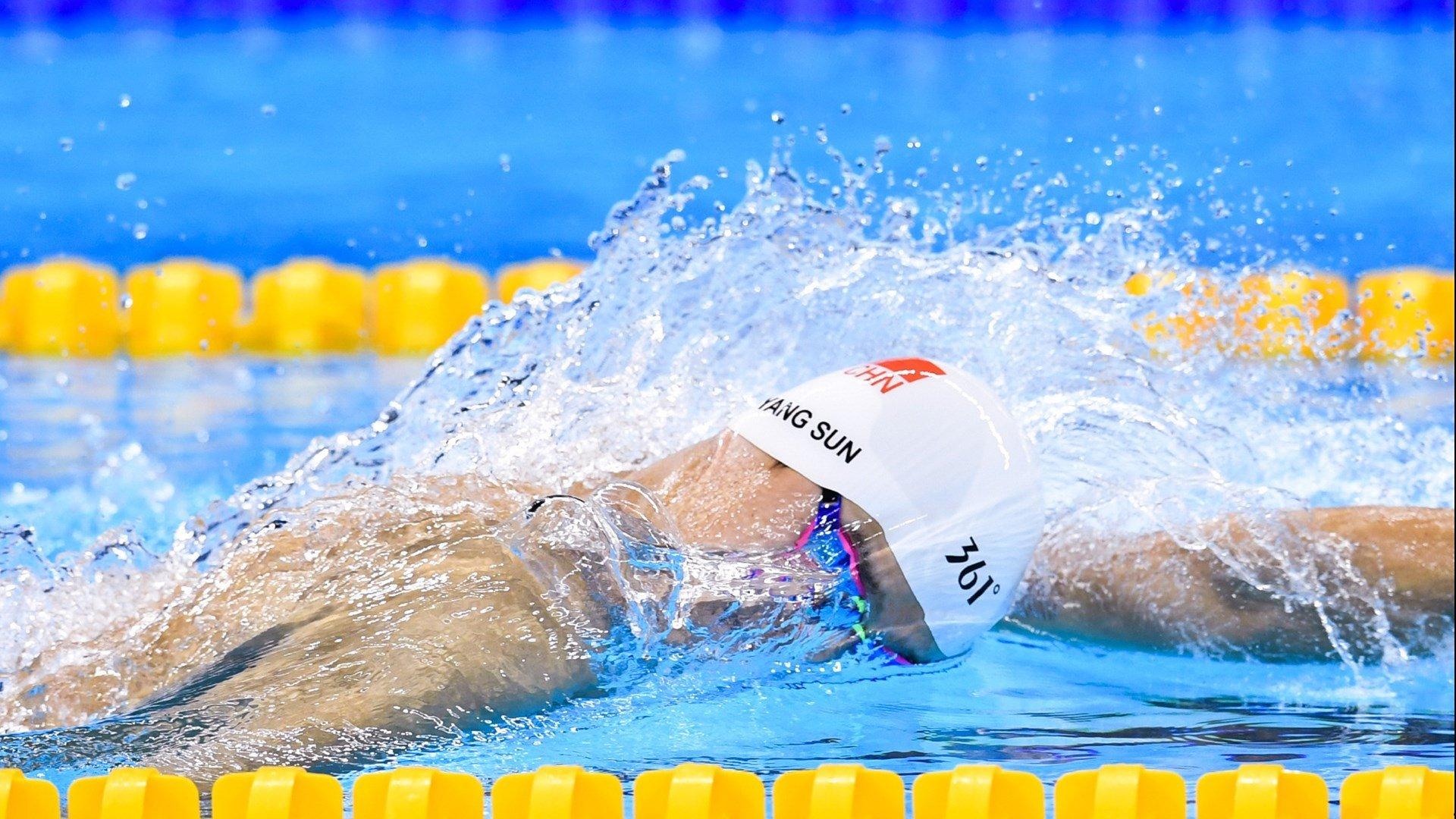 百米飞人巅峰对决 新星闪耀创赛季最佳